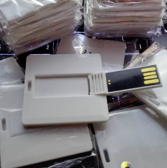 čtvercový USB flash disk pro potisk