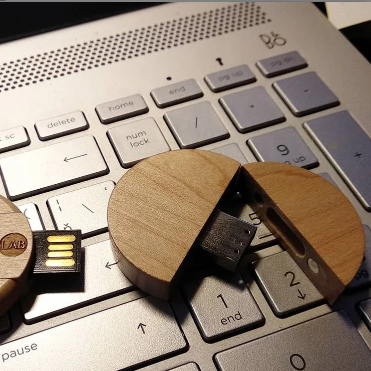 Kulatý dřevěný reklamní flash disk