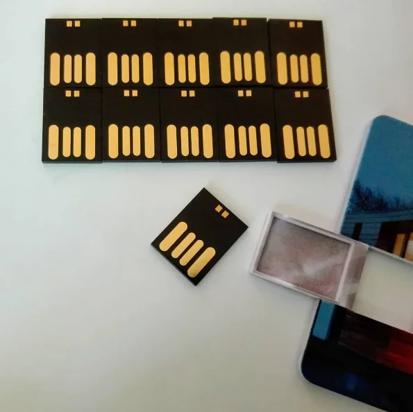 Můžeme dodat i samostatné USB čipy pro vaše projekty - čipy pro karty velikosti vizitky a další USB disky existují v různých provedeníc...