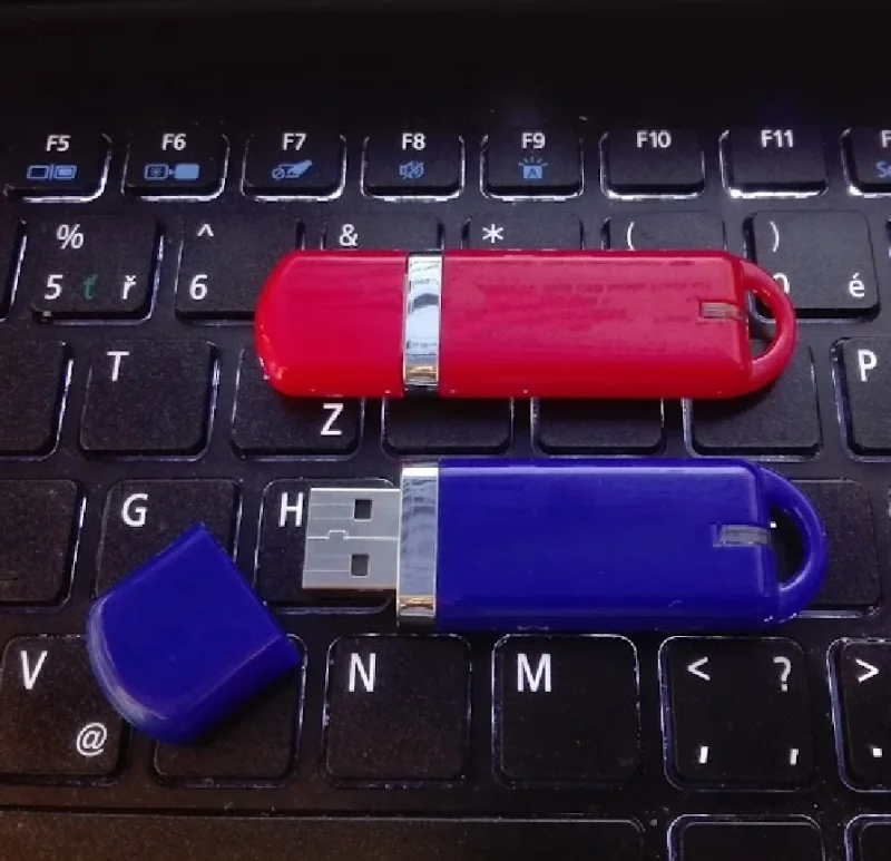Plastové USB flashky pro reklamní potisk