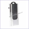 Výsuvný kovový flash disk